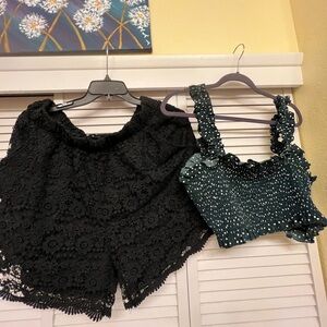 Sz 22 Black lace shorts and 4XL Crop Tank Top Shorts Outfit